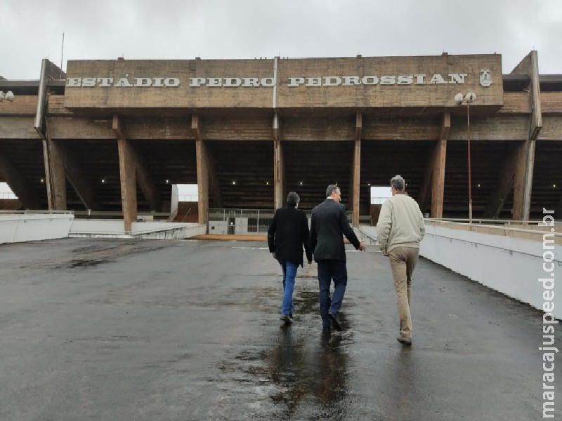 Com R$ 9,4 milhões investidos pelo Governo do Estado, reforma do estádio Morenão já está em andamento