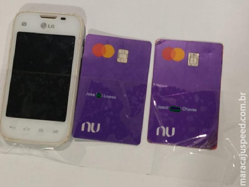 Comunicado “Achados e Perdidos” – Foi achado um aparelho celular e dois cartões da NUBANK no Parque de Exposição