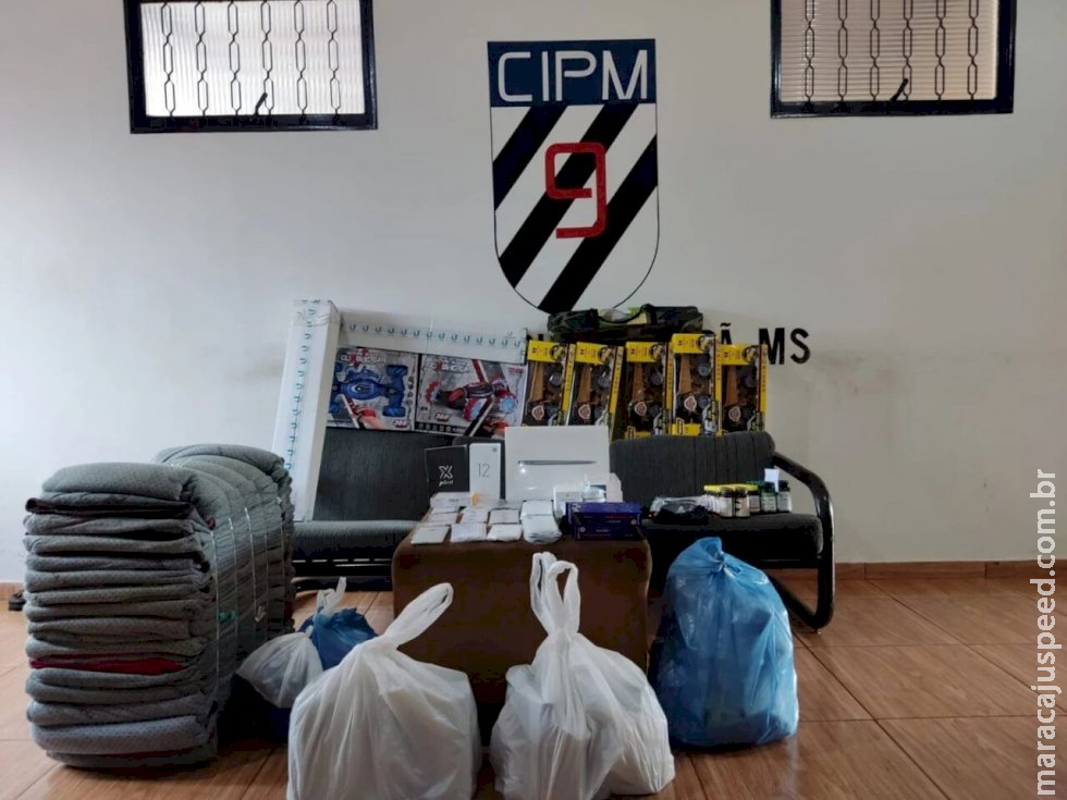 Douradense é flagrado com diversas mercadorias contrabandeadas Douradense é flagrado com diversas mercadorias contrabandeadas