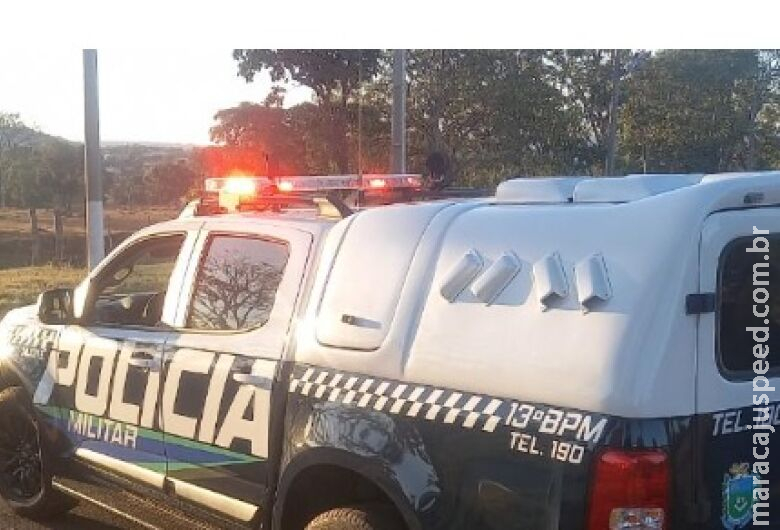 Duas pessoas são conduzidos para delegacia após discussão Duas pessoas são conduzidos para delegacia após discussão