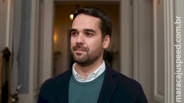Eduardo Leite descumpre promessa e anuncia pré-candidatura à reeleição no RS Eduardo Leite descumpre promessa e anuncia pré-candidatura à reeleição no RS