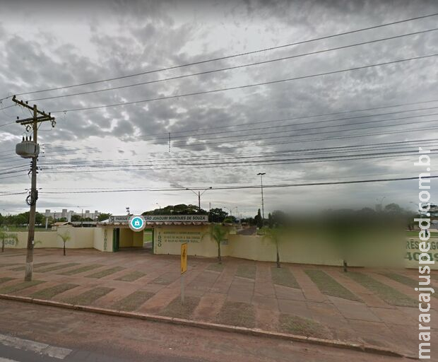 Grávida de 26 anos e amiga apanham de homens após tentar usar banheiro químico em show Grávida de 26 anos e amiga apanham de homens após tentar usar banheiro químico em show