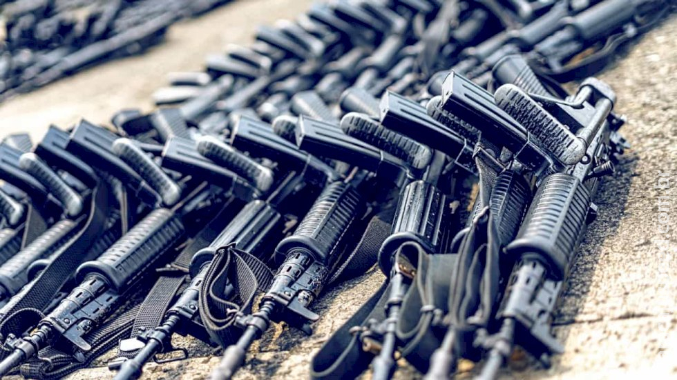 Grupo pró-armas se espalha na política e atua dentro de gabinete de senadores Grupo pró-armas se espalha na política e atua dentro de gabinete de senadores
