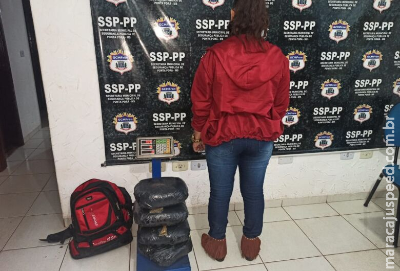 Jovem é flagrada com maconha em terminal rodoviário de Ponta Porã Jovem é flagrada com maconha em terminal rodoviário de Ponta Porã