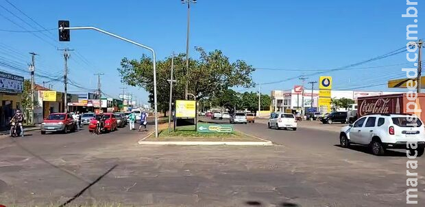 Ladrão é atropelado durante tentativa de roubo de veículo no Trevo Imbirussu Ladrão é atropelado durante tentativa de roubo de veículo no Trevo Imbirussu