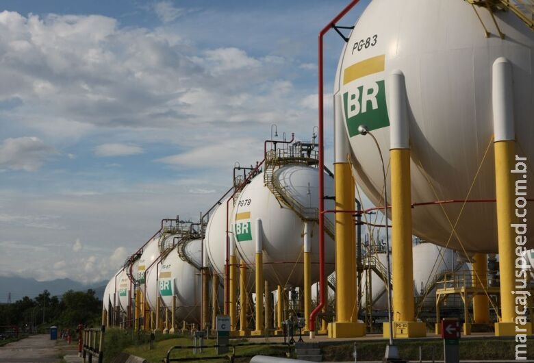 Lira reúne líderes nesta segunda para discutir taxação de lucros da Petrobras Lira reúne líderes nesta segunda para discutir taxação de lucros da Petrobras