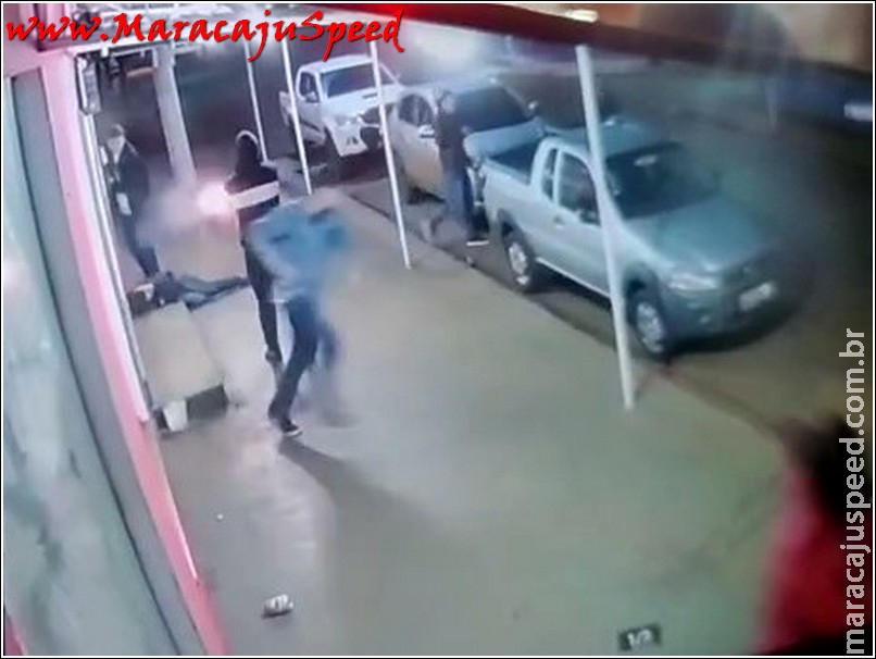 Maracaju: Polícia Civil prende em flagrante três indivíduos por homicídio tentado praticado em conveniência no Bairro Paraguai Maracaju: Polícia Civil prende em flagrante três indivíduos por homicídio tentado praticado em conveniência no Bairro Paraguai