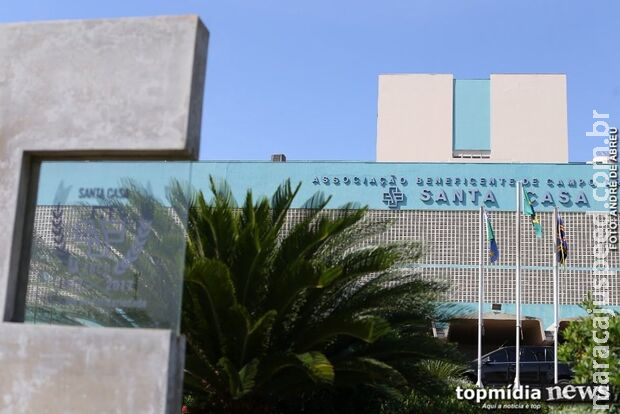 Menino queimado em incêndio segue em coma na Santa Casa Menino queimado em incêndio segue em coma na Santa Casa