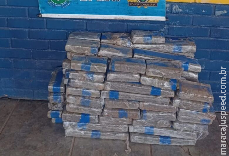 Motorista é preso flagrado com mais de 60 quilos de maconha na MS-164 Motorista é preso flagrado com mais de 60 quilos de maconha na MS-164