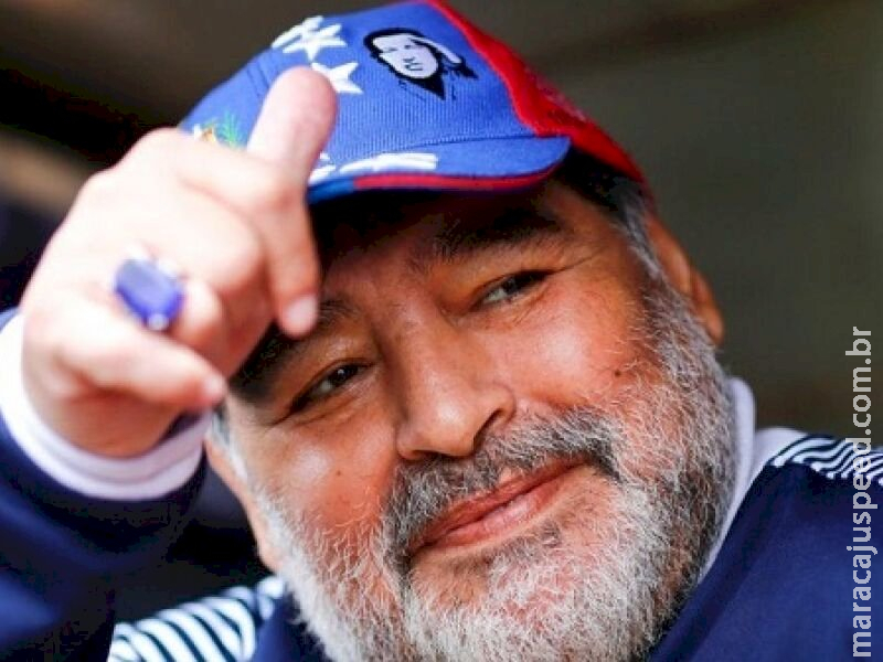 Oito pessoas são acusadas pela morte de Maradona