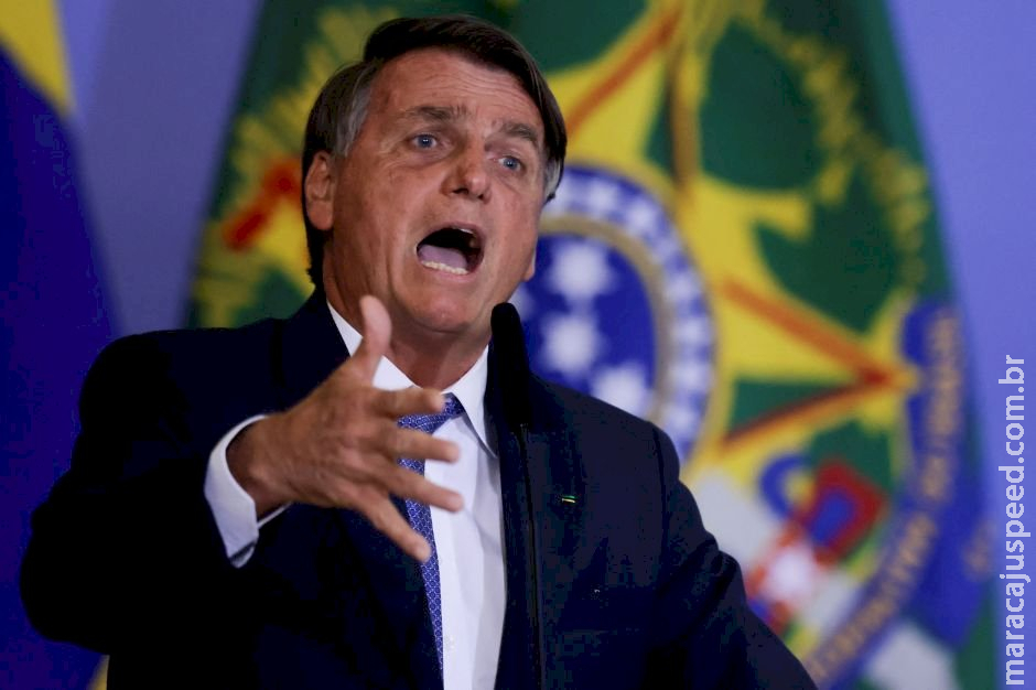 “Petrobras pode mergulhar o Brasil num caos”, diz Bolsonaro sobre combustíveis 
