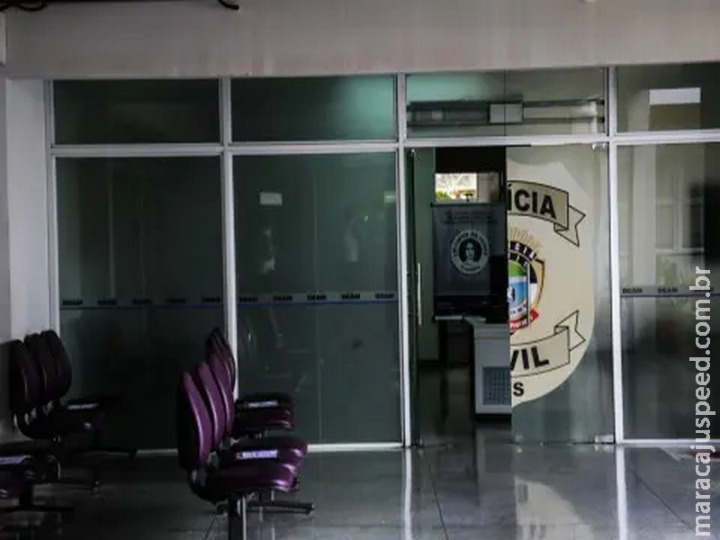 PM é suspeito de ameaçar ex-namorada e apontar arma para a filha dela em Campo Grande PM é suspeito de ameaçar ex-namorada e apontar arma para a filha dela em Campo Grande