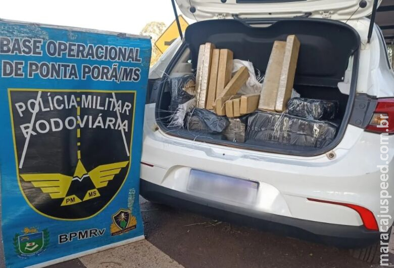 Polícia apreende carga de maconha avaliada em mais de R$ 500 mil Polícia apreende carga de maconha avaliada em mais de R$ 500 mil