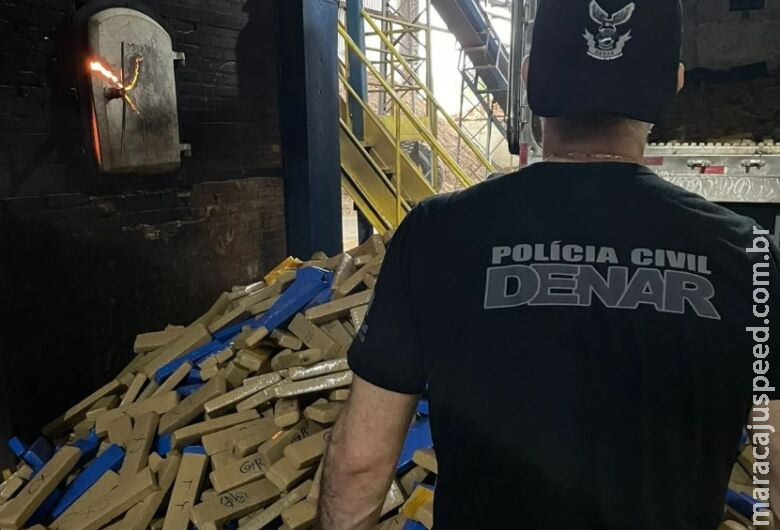 Polícia Civil realiza incineração de mais de uma tonelada de entorpecentes na Capital Polícia Civil realiza incineração de mais de uma tonelada de entorpecentes na Capital