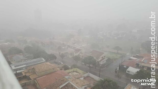 Risco de temporal faz até Defesa Civil emitir alerta para Campo Grande Risco de temporal faz até Defesa Civil emitir alerta para Campo Grande