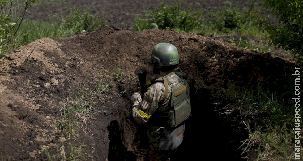 Ucrânia diz que tropas resistem em Sievierodonetsk e avançam no sul