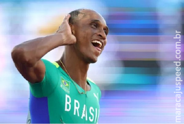 Alison dos Santos conquista título mundial e agora mira recorde Alison dos Santos conquista título mundial e agora mira recorde