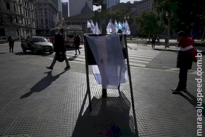 Argentina vive nova crise, e lojas não sabem nem quanto cobrar Argentina vive nova crise, e lojas não sabem nem quanto cobrar