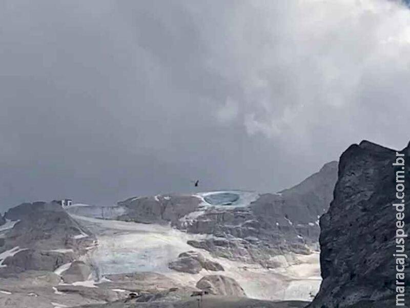 Avalanche nos Alpes italianos deixam 6 mortos e 8 feridos Avalanche nos Alpes italianos deixam 6 mortos e 8 feridos