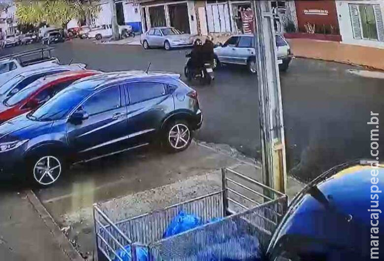 Câmeras flagram tentativa de homicídio contra advogado na fronteira Câmeras flagram tentativa de homicídio contra advogado na fronteira
