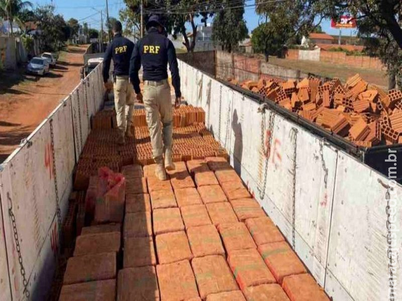 Caminhoneiro é preso ao chegar em Campo Grande com 12 toneladas de maconha Caminhoneiro é preso ao chegar em Campo Grande com 12 toneladas de maconha