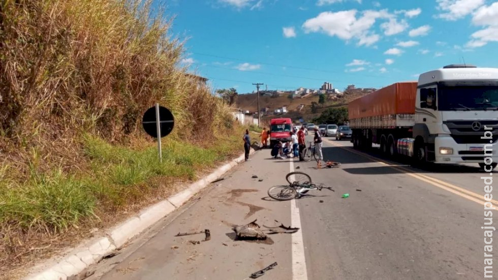 Ciclista morre atropelado e crianças ficam feridas na BR-265 Ciclista morre atropelado e crianças ficam feridas na BR-265