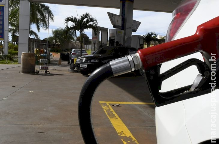 Consumidores devem começar a semana com uma boa notícia: Efeito queda do ICMS na gasolina Consumidores devem começar a semana com uma boa notícia: Efeito queda do ICMS na gasolina