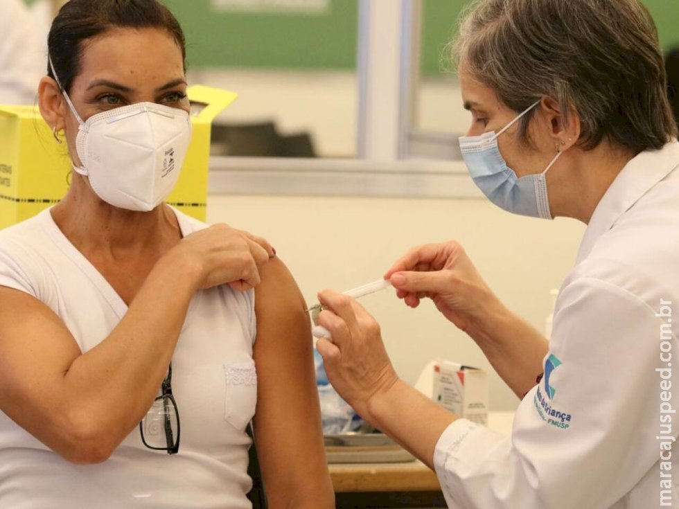 Covid-19: Brasil registra 122 mortes e 45,5 mil casos em 24 horas Covid-19: Brasil registra 122 mortes e 45,5 mil casos em 24 horas