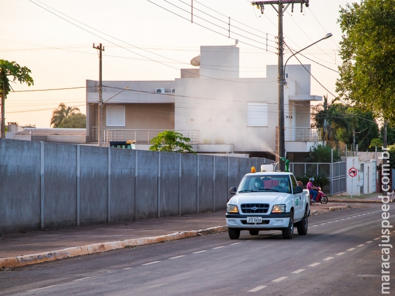 Em “grau médio” de proliferação do Aedes aegypti, Prefeitura de Maracaju intensifica ações com veículo fumacê Em “grau médio” de proliferação do Aedes aegypti, Prefeitura de Maracaju intensifica ações com veículo fumacê