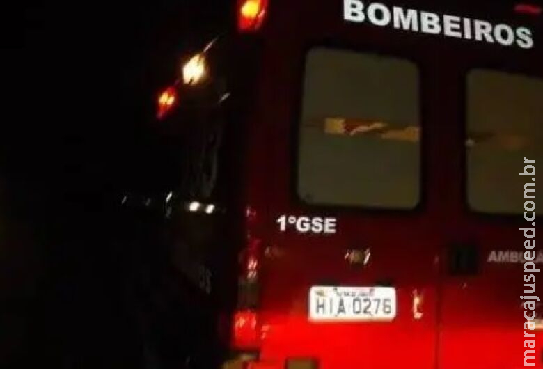 Encapuzados invadem residência e tentam matar homem a facadas Encapuzados invadem residência e tentam matar homem a facadas