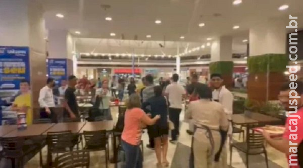 Estouro em shopping de MS causa tumulto e assusta clientes Estouro em shopping de MS causa tumulto e assusta clientes