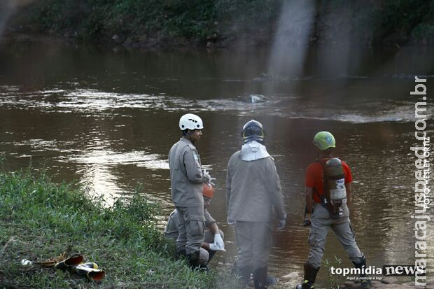 Funcionário de fazenda é encontrado morto dentro de lago em Ribas Funcionário de fazenda é encontrado morto dentro de lago em Ribas