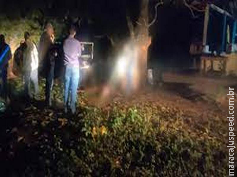 Homem de 33 anos é assassinado com facadas e golpes de foice na Capital Homem de 33 anos é assassinado com facadas e golpes de foice na Capital