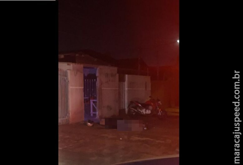 Homem de 43 anos é assassinado a facadas no Jardim Água Boa Homem de 43 anos é assassinado a facadas no Jardim Água Boa