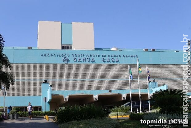 Homem é espancado em Bonito e internado na Santa Casa de Campo Grande Homem é espancado em Bonito e internado na Santa Casa de Campo Grande