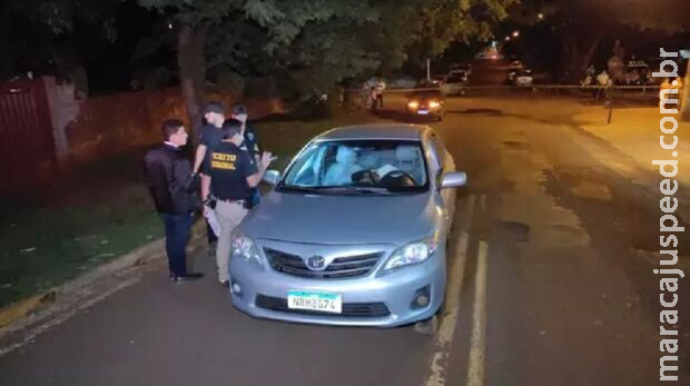 Homem é morto com tiros na cabeça em Dourados Homem é morto com tiros na cabeça em Dourados