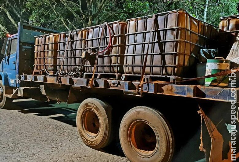 Homem é multado em R$ 11 mil por transporte ilegal de óleo Homem é multado em R$ 11 mil por transporte ilegal de óleo