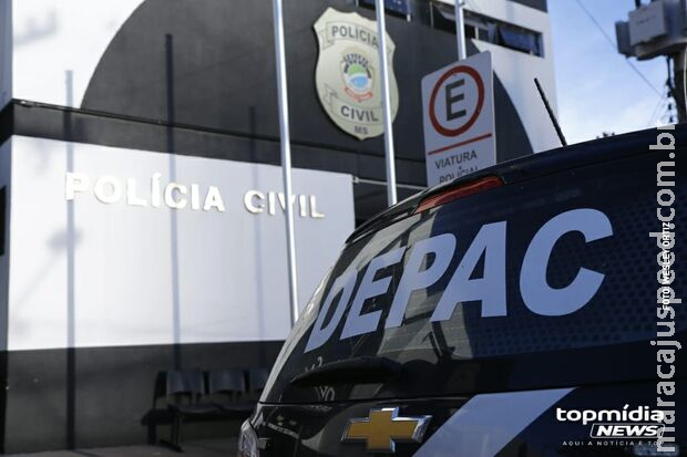 Homem surta com jovem soltando pipa, invade casa e bate em cachorros no Caiobá Homem surta com jovem soltando pipa, invade casa e bate em cachorros no Caiobá