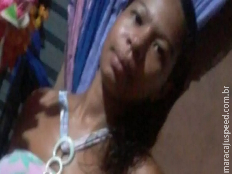 Marido se torna réu por matar esposa a tiros e deixar filho de 2 anos dormindo abraçado com a vítima