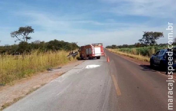 Motorista morre ao perder controle da direção e capotar caminhonete em rodovia de MS Motorista morre ao perder controle da direção e capotar caminhonete em rodovia de MS