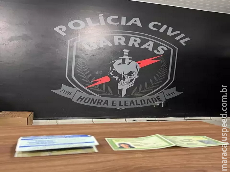 Mulher é presa ao tentar abrir conta em banco com uso de documento falso Mulher é presa ao tentar abrir conta em banco com uso de documento falso