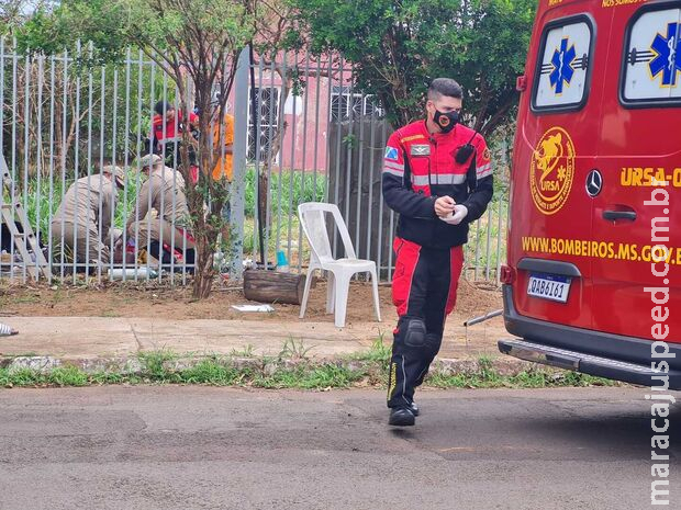 Pai não acredita em suicídio da filha e esfaqueia genro em Dourados Pai não acredita em suicídio da filha e esfaqueia genro em Dourados