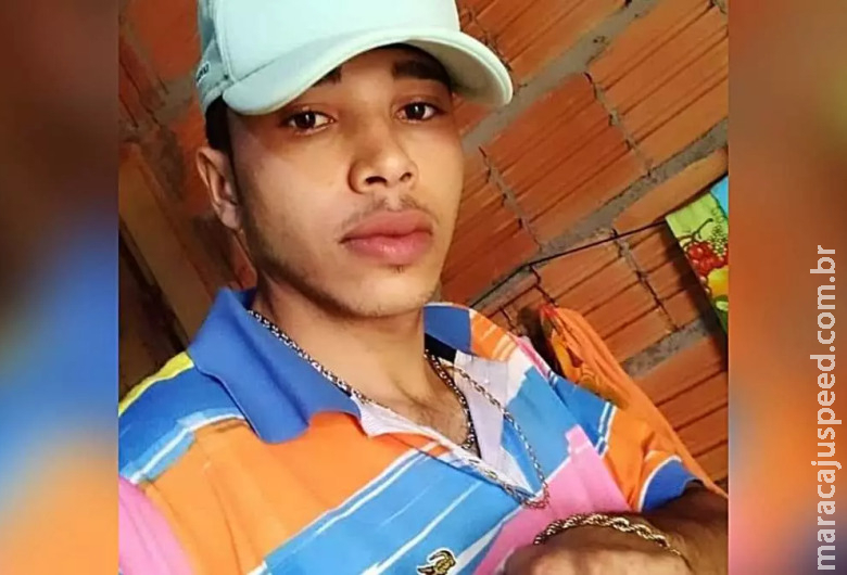 Polícia encontra moto de jovem desaparecido ao lado de ossada Polícia encontra moto de jovem desaparecido ao lado de ossada