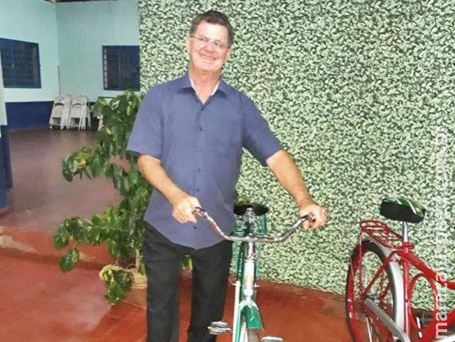 Produtor rural é atropelado por colheitadeira e morre no Dia do Agricultor Produtor rural é atropelado por colheitadeira e morre no Dia do Agricultor