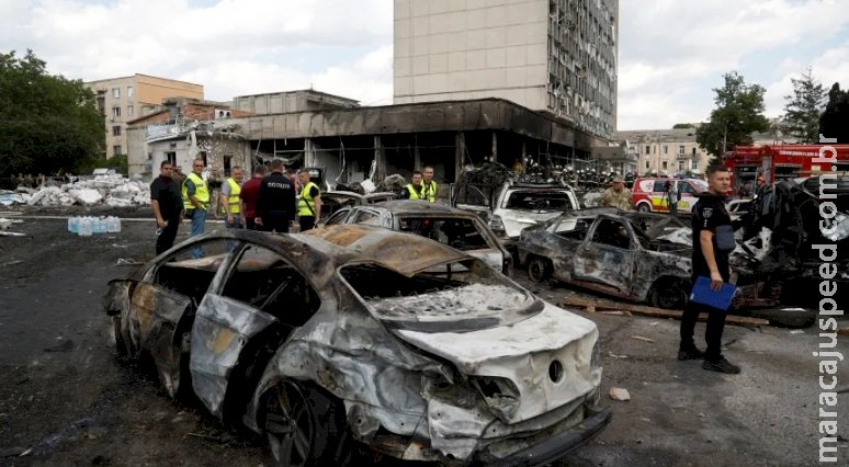 Zelensky pede que Rússia seja reconhecida como “Estado terrorista” após ataque