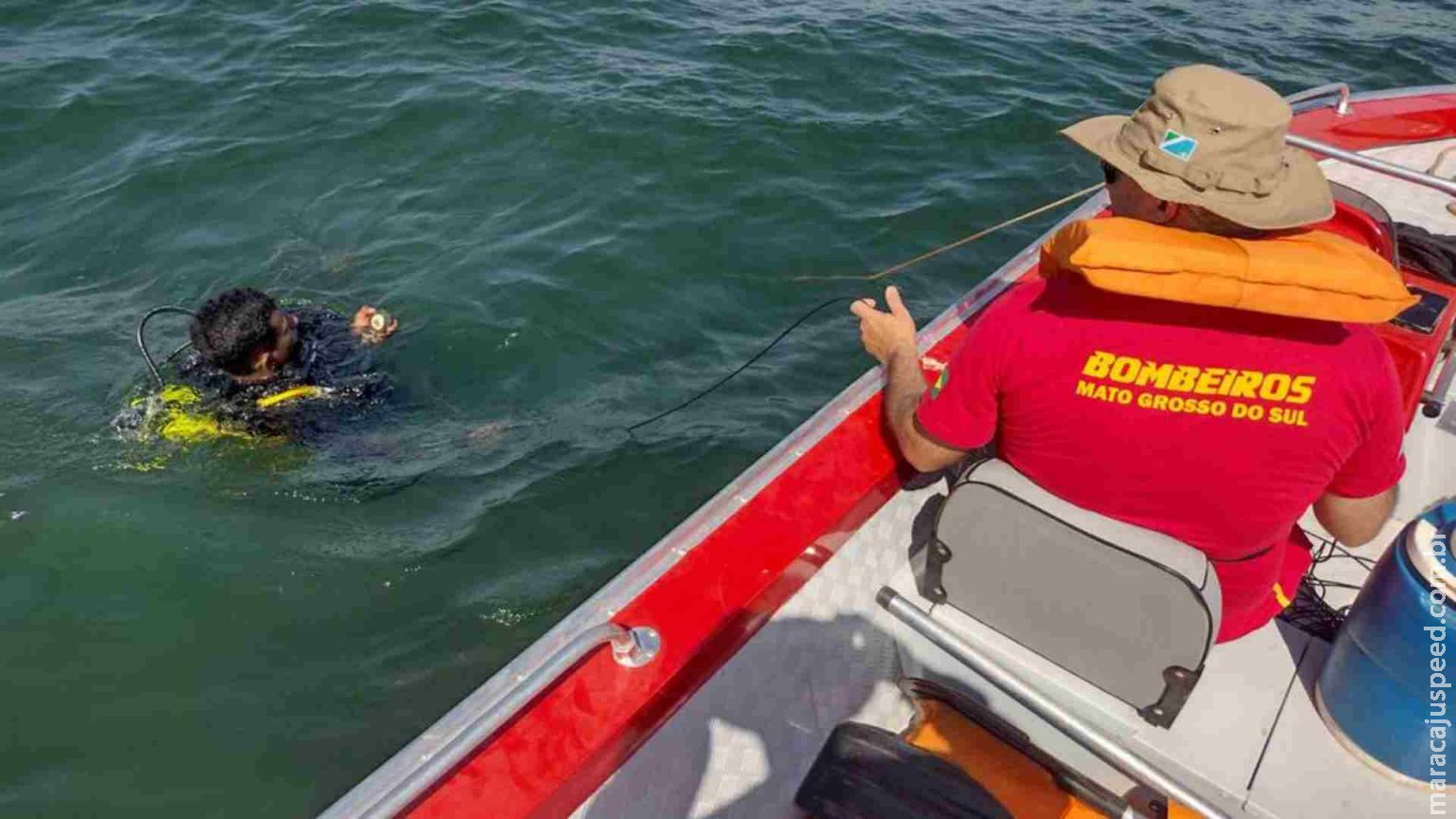 Encontrado corpo de cabeleireiro que desapareceu após mergulhar no Rio Paraná Encontrado corpo de cabeleireiro que desapareceu após mergulhar no Rio Paraná
