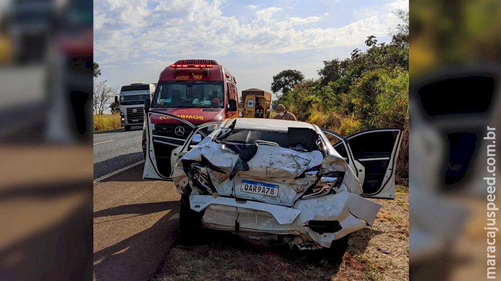 A caminho de convenção, carro com vice-prefeito e vereadoras é arremessado em acidente na BR-163 A caminho de convenção, carro com vice-prefeito e vereadoras é arremessado em acidente na BR-163