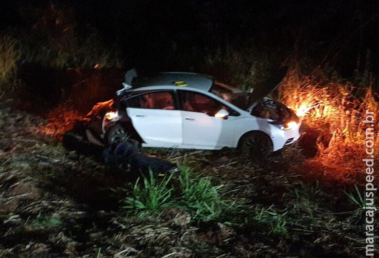 Acidente entre carro e caminhão mata ex-vereador Acidente entre carro e caminhão mata ex-vereador