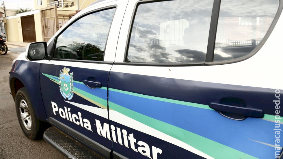 Após confusão com comerciante, PM desacata colegas e é preso e algemado em Campo Grande Após confusão com comerciante, PM desacata colegas e é preso e algemado em Campo Grande