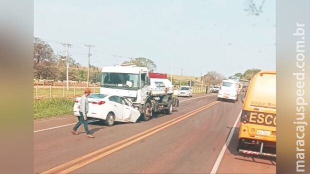 Batida com caminhão-tanque tem mortes no Indubrasil Batida com caminhão-tanque tem mortes no Indubrasil